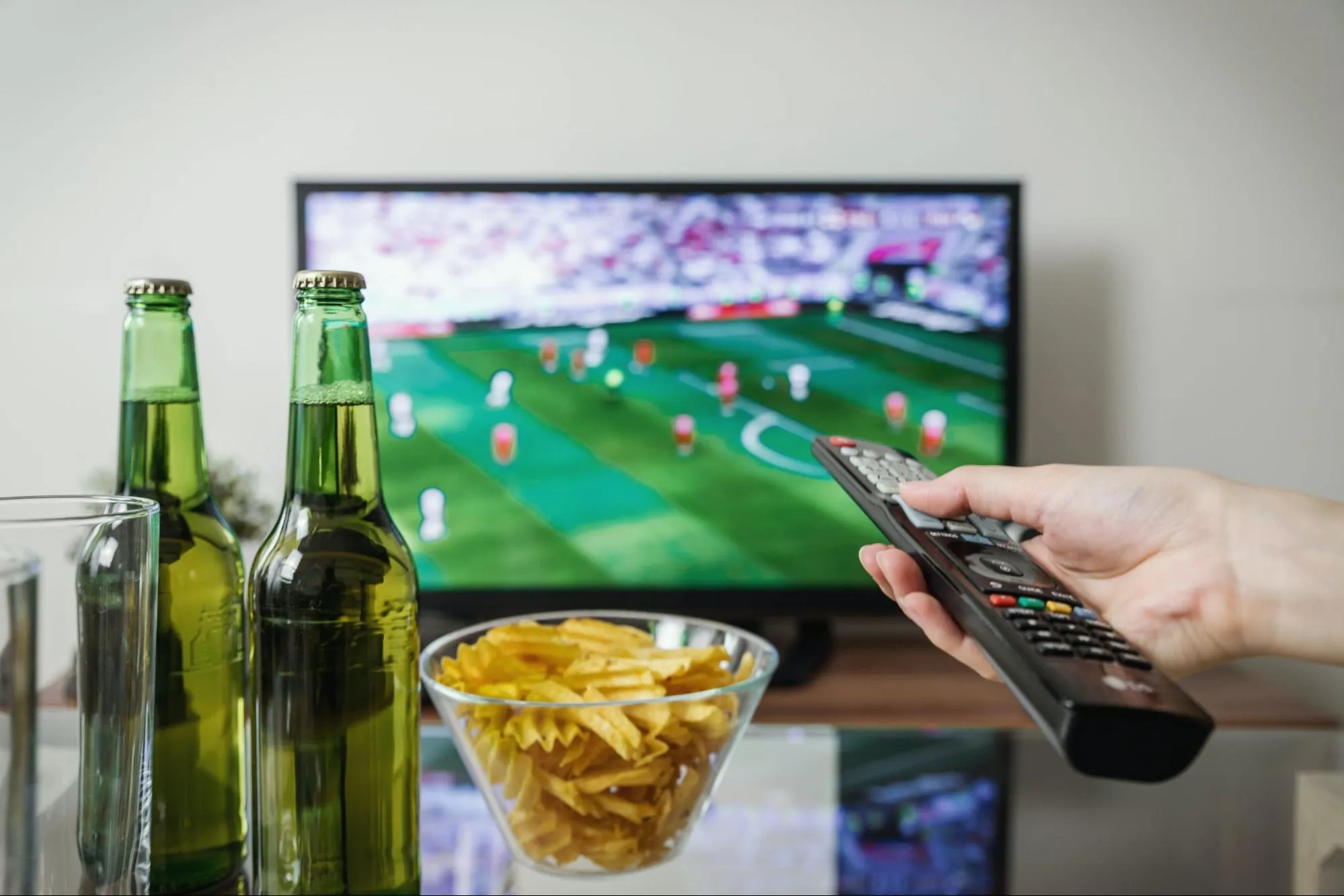 7 Best Gifts for People Who Love to Stream Sports