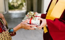 6 Suitable Gifts for a Ph.D. Graduation and Why They Are Recommended